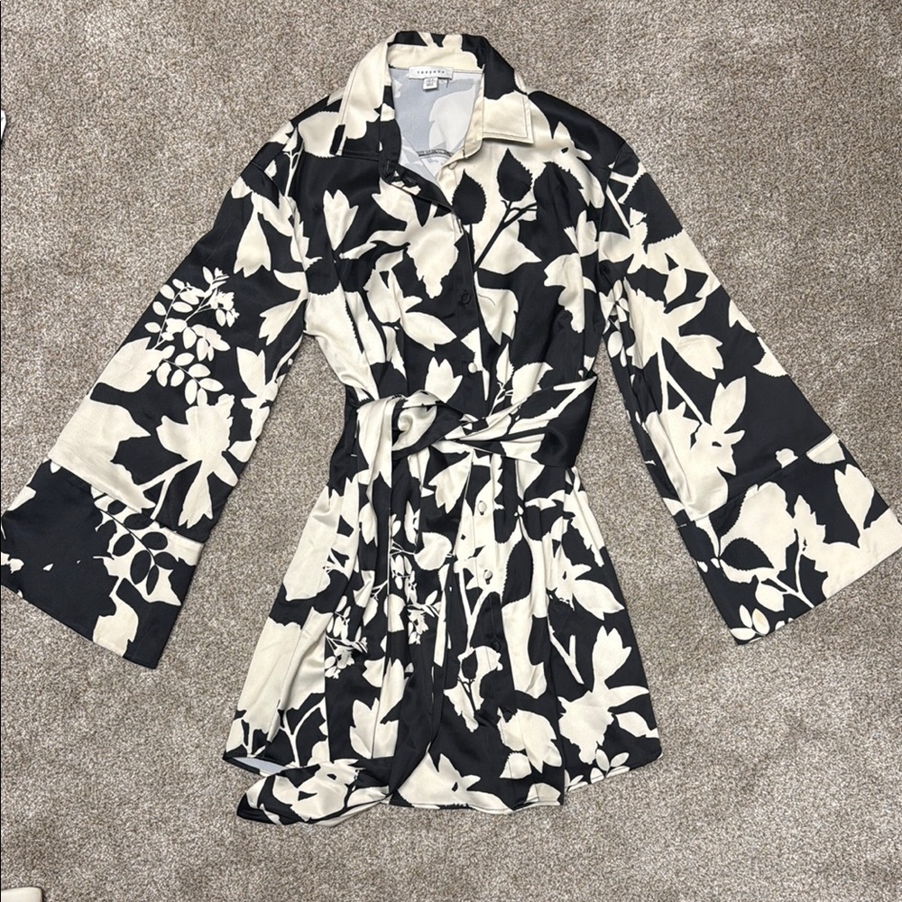Chic Black and White Floral Wrap